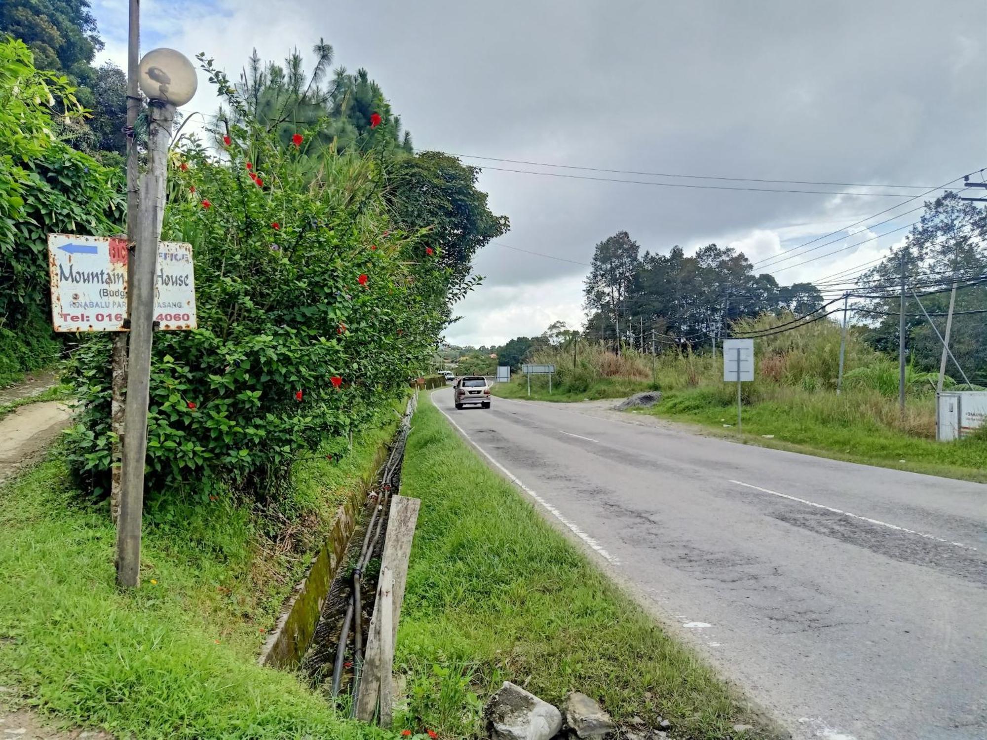 Oyo Home 90430 Mountain Resthouse Ranau Ngoại thất bức ảnh